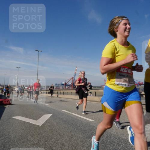 03.10.2025 - Köhlbrandbrückenlauf Matties Gatica Varas http://msf.ph/oto/8993151 03.10.2025 12:45:42 Position 2 567, 5674 meine-sportfotos.de