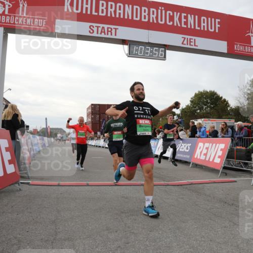 03.10.2025 - Köhlbrandbrückenlauf Yannick Fuchs http://msf.ph/oto/8993214 03.10.2025 16:03:55 Ziel 7257, 7811, 7862, 9405, 9473, 9672, 9744, 9746 meine-sportfotos.de