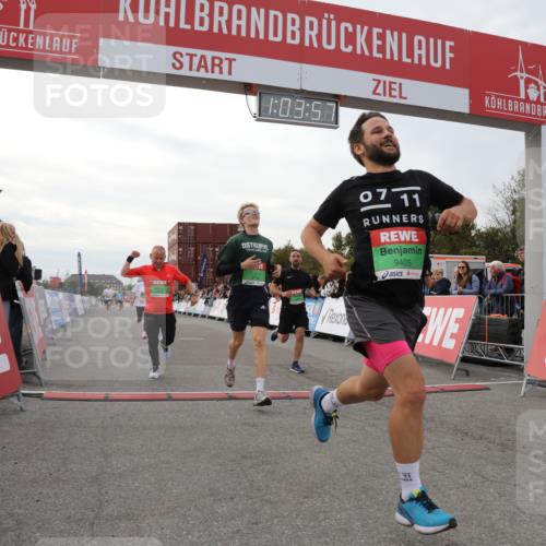 03.10.2025 - Köhlbrandbrückenlauf Yannick Fuchs http://msf.ph/oto/8993223 03.10.2025 16:03:55 Ziel 7257, 7811, 7862, 9405, 9473, 9672, 9744, 9746 meine-sportfotos.de