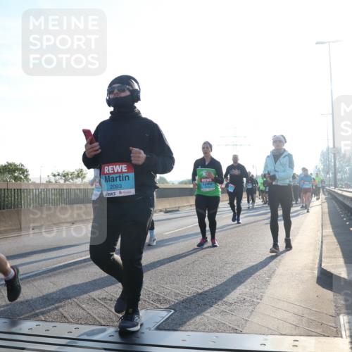 03.10.2025 - Köhlbrandbrückenlauf Luisa Fischer http://msf.ph/oto/8993247 03.10.2025 10:19:17 Position 3 2093, 00 meine-sportfotos.de