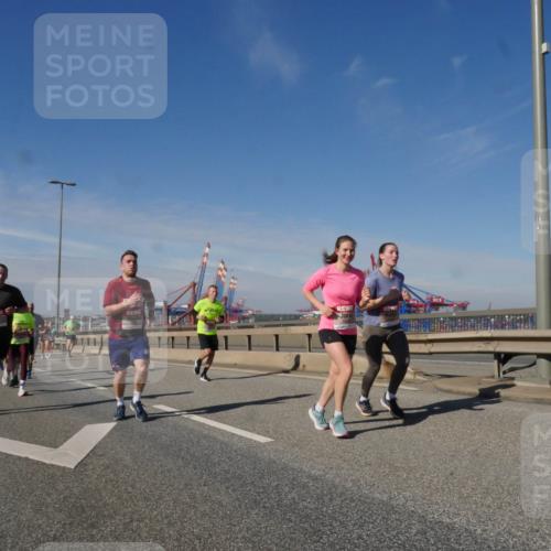 03.10.2025 - Köhlbrandbrückenlauf Matties Gatica Varas http://msf.ph/oto/8993321 03.10.2025 12:46:02 Position 2  meine-sportfotos.de