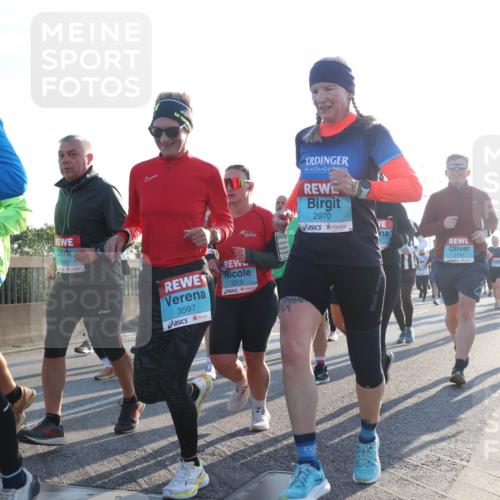 03.10.2025 - Köhlbrandbrückenlauf Luisa Fischer http://msf.ph/oto/8993336 03.10.2025 10:19:26 Position 3 3488, 3597, 3310, 2970, 2150 meine-sportfotos.de