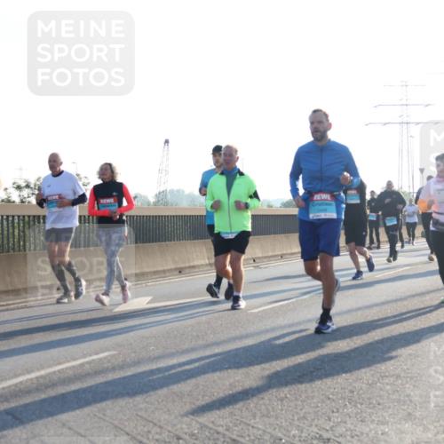 03.10.2025 - Köhlbrandbrückenlauf Luisa Fischer http://msf.ph/oto/8993499 03.10.2025 10:19:41 Position 3 1802, 2448 meine-sportfotos.de