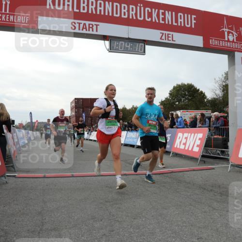 03.10.2025 - Köhlbrandbrückenlauf Yannick Fuchs http://msf.ph/oto/8993539 03.10.2025 16:04:08 Ziel 7281, 7297, 7392, 7451, 7466, 7599, 7798, 8082, 9149, 9306, 9377, 9562, 9618 meine-sportfotos.de