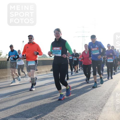 03.10.2025 - Köhlbrandbrückenlauf Luisa Fischer http://msf.ph/oto/8993585 03.10.2025 10:19:49 Position 3 2007, 3582 meine-sportfotos.de