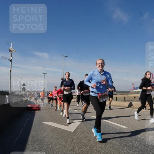 03.10.2025 - Köhlbrandbrückenlauf Matties Gatica Varas http://msf.ph/oto/8993619 03.10.2025 12:46:42 Position 2 5145 meine-sportfotos.de
