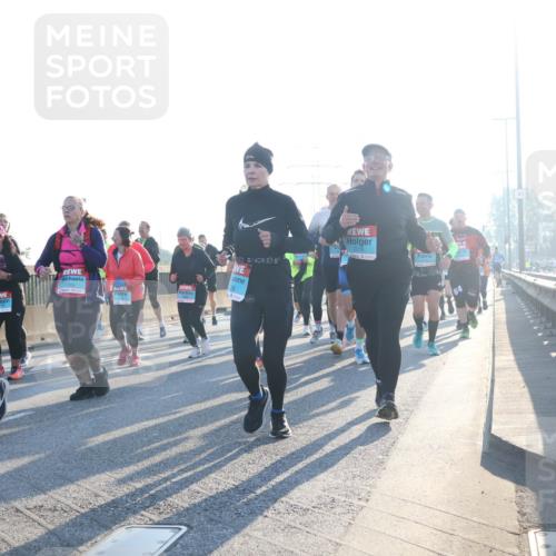 03.10.2025 - Köhlbrandbrückenlauf Luisa Fischer http://msf.ph/oto/8993639 03.10.2025 10:19:54 Position 3 2018 meine-sportfotos.de