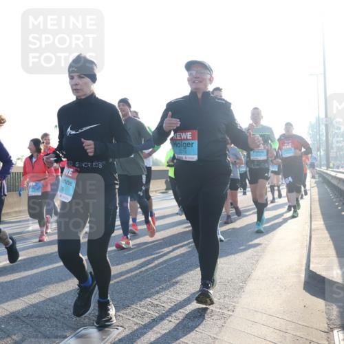 03.10.2025 - Köhlbrandbrückenlauf Luisa Fischer http://msf.ph/oto/8993645 03.10.2025 10:19:55 Position 3 1509, 76, 2018 meine-sportfotos.de