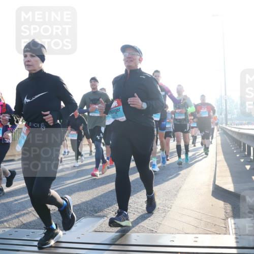 03.10.2025 - Köhlbrandbrückenlauf Luisa Fischer http://msf.ph/oto/8993648 03.10.2025 10:19:55 Position 3 1509, 2018, 00 meine-sportfotos.de