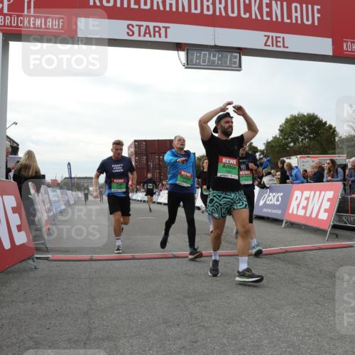 03.10.2025 - Köhlbrandbrückenlauf Yannick Fuchs http://msf.ph/oto/8993649 03.10.2025 16:04:11 Ziel 7297, 7392, 7451, 7466, 7599, 7611, 7798, 8082, 9010, 9149, 9306, 9377, 9562, 9618 meine-sportfotos.de