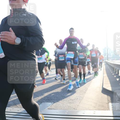 03.10.2025 - Köhlbrandbrückenlauf Luisa Fischer http://msf.ph/oto/8993656 03.10.2025 10:19:56 Position 3 2018 meine-sportfotos.de