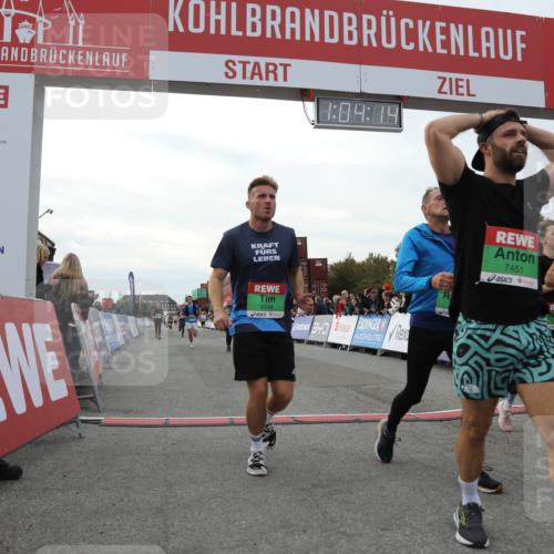 03.10.2025 - Köhlbrandbrückenlauf Yannick Fuchs http://msf.ph/oto/8993687 03.10.2025 16:04:12 Ziel 7297, 7392, 7451, 7466, 7611, 7798, 8082, 9010, 9149, 9306, 9562, 9618 meine-sportfotos.de