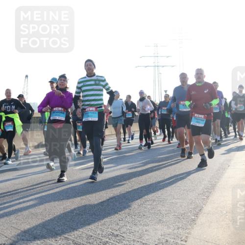 03.10.2025 - Köhlbrandbrückenlauf Luisa Fischer http://msf.ph/oto/8993715 03.10.2025 10:20:02 Position 3 3617, 1 meine-sportfotos.de