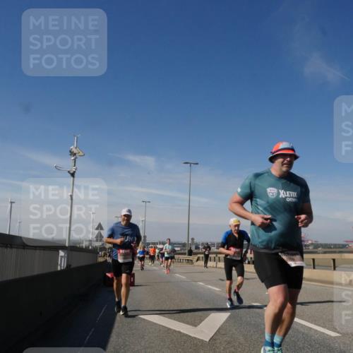 03.10.2025 - Köhlbrandbrückenlauf Matties Gatica Varas http://msf.ph/oto/8993717 03.10.2025 12:46:53 Position 2 4259 meine-sportfotos.de