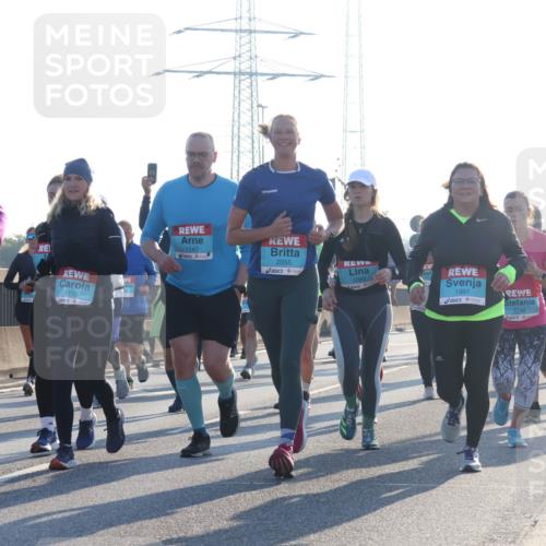03.10.2025 - Köhlbrandbrückenlauf Luisa Fischer http://msf.ph/oto/8993736 03.10.2025 10:20:16 Position 3 3352, 3110, 1740, 2055, 3382, 1991, 3239 meine-sportfotos.de