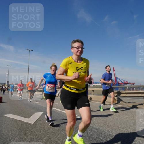 03.10.2025 - Köhlbrandbrückenlauf Matties Gatica Varas http://msf.ph/oto/8993793 03.10.2025 12:47:02 Position 2 4685 meine-sportfotos.de
