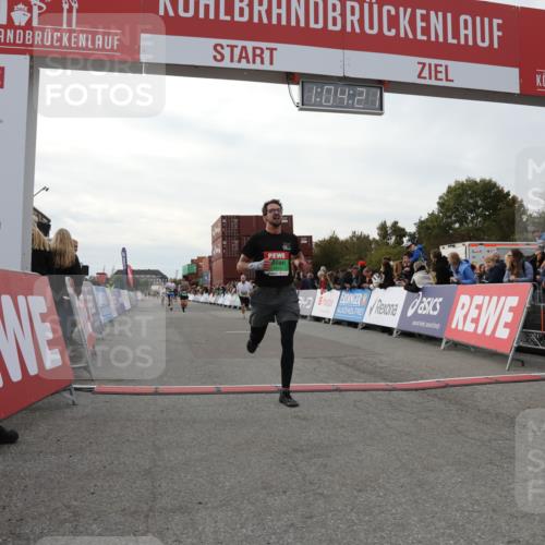 03.10.2025 - Köhlbrandbrückenlauf Yannick Fuchs http://msf.ph/oto/8993890 03.10.2025 16:04:19 Ziel 7308, 7338, 7611, 8818, 9010, 9213 meine-sportfotos.de