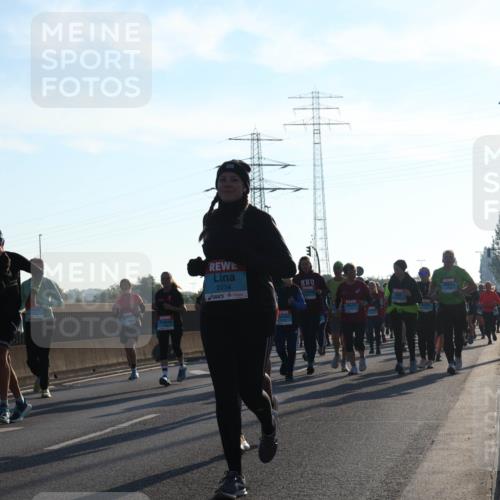 03.10.2025 - Köhlbrandbrückenlauf Luisa Fischer http://msf.ph/oto/8993942 03.10.2025 10:20:35 Position 3 3097, 2234, 1 meine-sportfotos.de