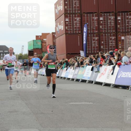 03.10.2025 - Köhlbrandbrückenlauf Yannick Fuchs http://msf.ph/oto/8993950 03.10.2025 16:04:22 Ziel 7245, 7308, 7338, 8818, 9010, 9213 meine-sportfotos.de