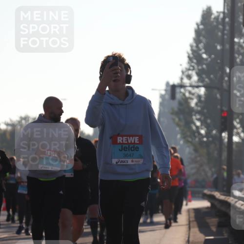 03.10.2025 - Köhlbrandbrückenlauf Luisa Fischer http://msf.ph/oto/8993983 03.10.2025 10:21:18 Position 3 2907, 2424, 3647, 1 meine-sportfotos.de