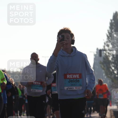 03.10.2025 - Köhlbrandbrückenlauf Luisa Fischer http://msf.ph/oto/8993998 03.10.2025 10:21:18 Position 3 2424, 2907, 152255, 3647, 1 meine-sportfotos.de