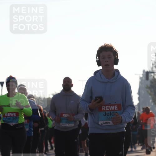 03.10.2025 - Köhlbrandbrückenlauf Luisa Fischer http://msf.ph/oto/8994001 03.10.2025 10:21:19 Position 3 2907, 364 meine-sportfotos.de