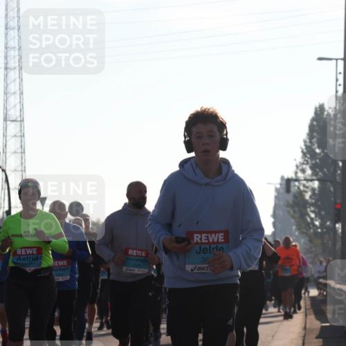 03.10.2025 - Köhlbrandbrückenlauf Luisa Fischer http://msf.ph/oto/8994008 03.10.2025 10:21:19 Position 3 2424, 36, 2907, 3231, 2072, 1 meine-sportfotos.de