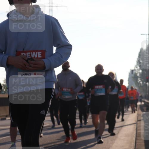 03.10.2025 - Köhlbrandbrückenlauf Luisa Fischer http://msf.ph/oto/8994035 03.10.2025 10:21:21 Position 3  meine-sportfotos.de