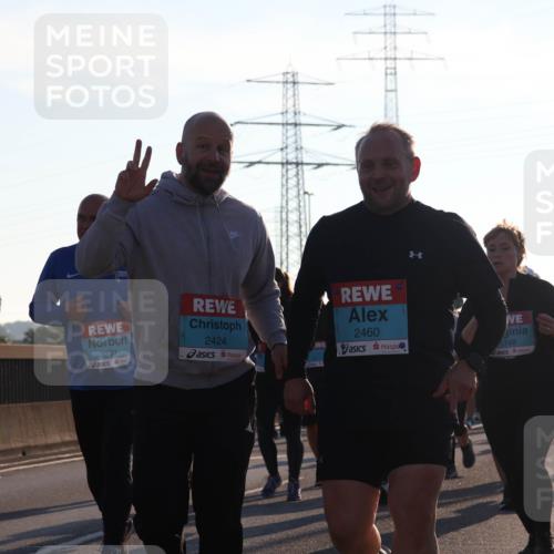 03.10.2025 - Köhlbrandbrückenlauf Luisa Fischer http://msf.ph/oto/8994065 03.10.2025 10:21:24 Position 3 3231, 2424, 2460, 1748 meine-sportfotos.de