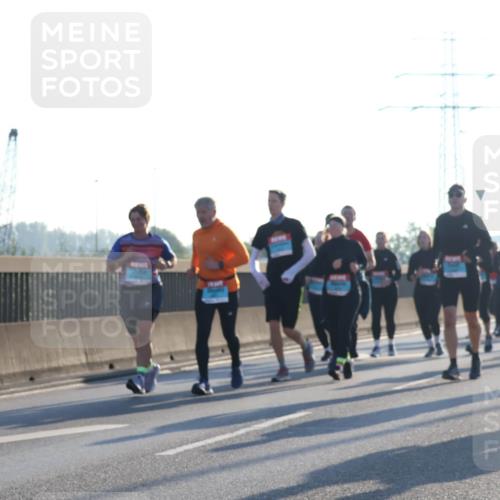 03.10.2025 - Köhlbrandbrückenlauf Luisa Fischer http://msf.ph/oto/8994242 03.10.2025 10:23:30 Position 3  meine-sportfotos.de
