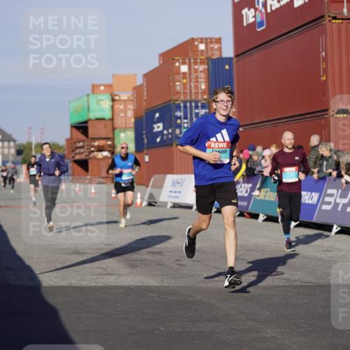 03.10.2025 - Köhlbrandbrückenlauf Michael Burmester http://msf.ph/oto/8994308 03.10.2025 09:56:06 Ziel 1095, 1230, 3223, 3249, 3337, 3593, 3834 meine-sportfotos.de