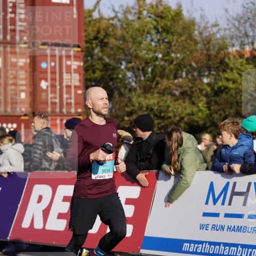 03.10.2025 - Köhlbrandbrückenlauf Michael Burmester http://msf.ph/oto/8994317 03.10.2025 09:56:08 Ziel 1230, 3183, 3223, 3249, 3337, 3593, 3834 meine-sportfotos.de