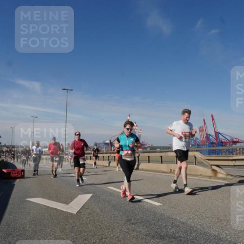 03.10.2025 - Köhlbrandbrückenlauf Matties Gatica Varas http://msf.ph/oto/8994364 03.10.2025 12:48:07 Position 2  meine-sportfotos.de