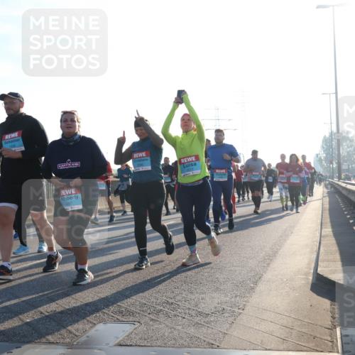 03.10.2025 - Köhlbrandbrückenlauf Luisa Fischer http://msf.ph/oto/8994408 03.10.2025 10:23:47 Position 3 1606, 1497 meine-sportfotos.de