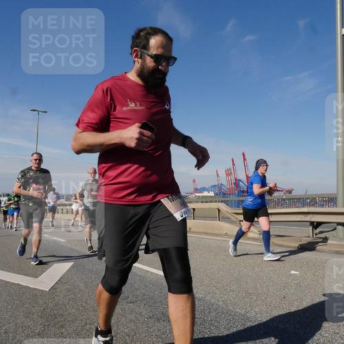 03.10.2025 - Köhlbrandbrückenlauf Matties Gatica Varas http://msf.ph/oto/8994448 03.10.2025 12:48:17 Position 2 1 meine-sportfotos.de