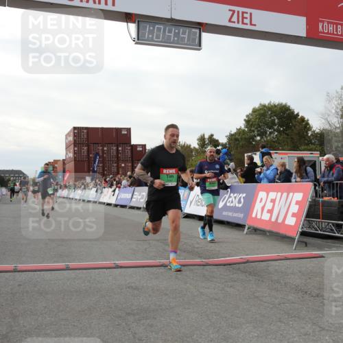 03.10.2025 - Köhlbrandbrückenlauf Yannick Fuchs http://msf.ph/oto/8994654 03.10.2025 16:04:45 Ziel 7006, 7147, 7192, 7425, 7513, 7526, 7568, 8254, 9176, 9696 meine-sportfotos.de
