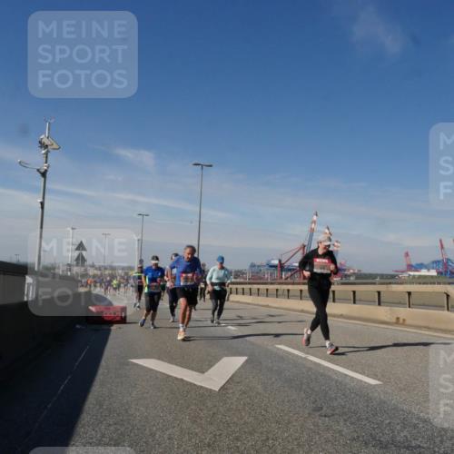 03.10.2025 - Köhlbrandbrückenlauf Matties Gatica Varas http://msf.ph/oto/8994662 03.10.2025 12:48:41 Position 2  meine-sportfotos.de