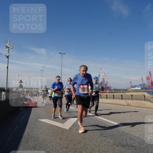 03.10.2025 - Köhlbrandbrückenlauf Matties Gatica Varas http://msf.ph/oto/8994678 03.10.2025 12:48:43 Position 2 6310 meine-sportfotos.de