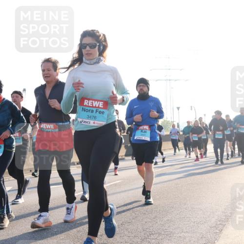 03.10.2025 - Köhlbrandbrückenlauf Luisa Fischer http://msf.ph/oto/8994733 03.10.2025 10:24:21 Position 3 3673, 2442, 3476, 3441, 1 meine-sportfotos.de