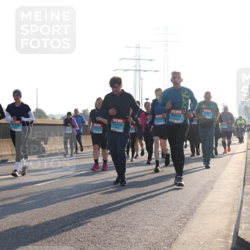 03.10.2025 - Köhlbrandbrückenlauf Luisa Fischer http://msf.ph/oto/8994773 03.10.2025 10:24:25 Position 3 3438, 1 meine-sportfotos.de