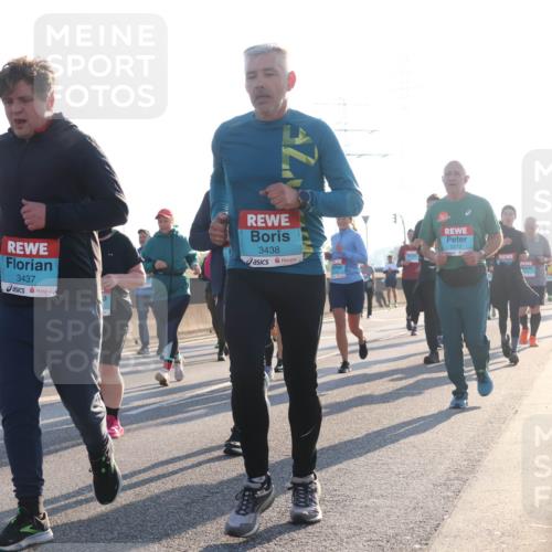 03.10.2025 - Köhlbrandbrückenlauf Luisa Fischer http://msf.ph/oto/8994794 03.10.2025 10:24:27 Position 3 3437, 3438, 2272, 1 meine-sportfotos.de