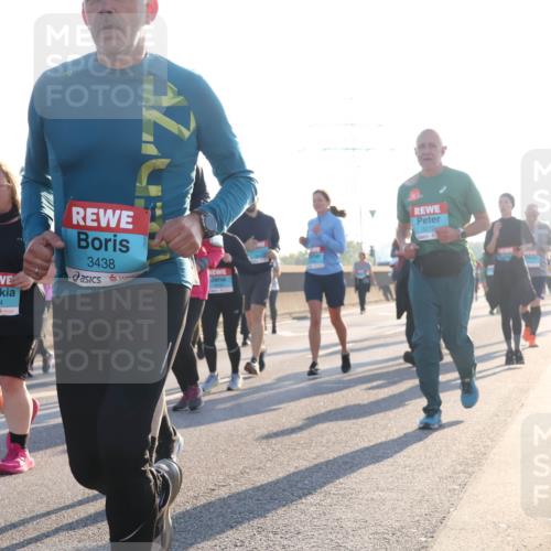 03.10.2025 - Köhlbrandbrückenlauf Luisa Fischer http://msf.ph/oto/8994800 03.10.2025 10:24:28 Position 3 2504, 3438, 2272, 1 meine-sportfotos.de