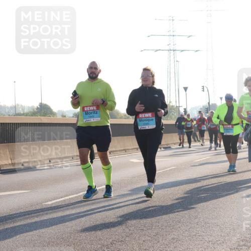 03.10.2025 - Köhlbrandbrückenlauf Luisa Fischer http://msf.ph/oto/8994880 03.10.2025 10:24:36 Position 3 1949, 2385 meine-sportfotos.de