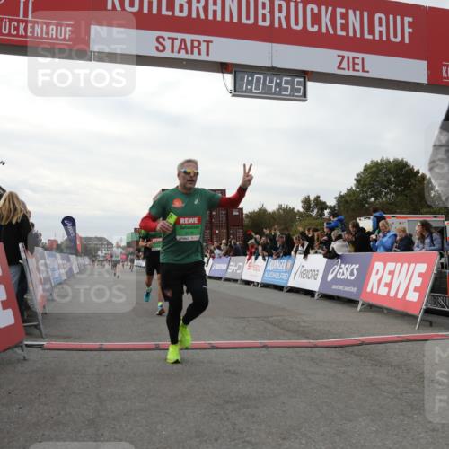 03.10.2025 - Köhlbrandbrückenlauf Yannick Fuchs http://msf.ph/oto/8994890 03.10.2025 16:04:53 Ziel 7006, 7132, 7168, 7222, 7270, 7425, 7513, 7568, 9176, 9584 meine-sportfotos.de