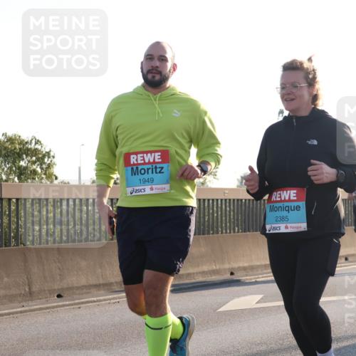 03.10.2025 - Köhlbrandbrückenlauf Luisa Fischer http://msf.ph/oto/8994900 03.10.2025 10:24:38 Position 3 1949, 2385 meine-sportfotos.de