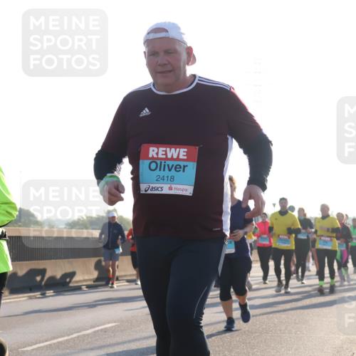 03.10.2025 - Köhlbrandbrückenlauf Luisa Fischer http://msf.ph/oto/8994949 03.10.2025 10:24:41 Position 3 2603, 2418 meine-sportfotos.de