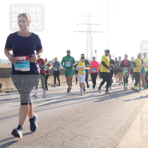 03.10.2025 - Köhlbrandbrückenlauf Luisa Fischer http://msf.ph/oto/8994969 03.10.2025 10:24:43 Position 3 2339, 1 meine-sportfotos.de