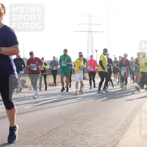 03.10.2025 - Köhlbrandbrückenlauf Luisa Fischer http://msf.ph/oto/8994970 03.10.2025 10:24:44 Position 3 2339, 1 meine-sportfotos.de