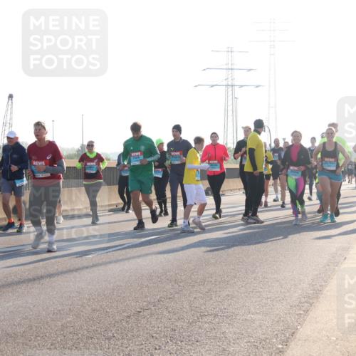 03.10.2025 - Köhlbrandbrückenlauf Luisa Fischer http://msf.ph/oto/8994977 03.10.2025 10:24:45 Position 3 1 meine-sportfotos.de