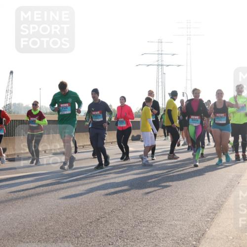 03.10.2025 - Köhlbrandbrückenlauf Luisa Fischer http://msf.ph/oto/8994985 03.10.2025 10:24:46 Position 3 2419, 1 meine-sportfotos.de